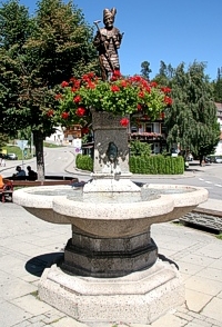 Der Dengelebrunnen